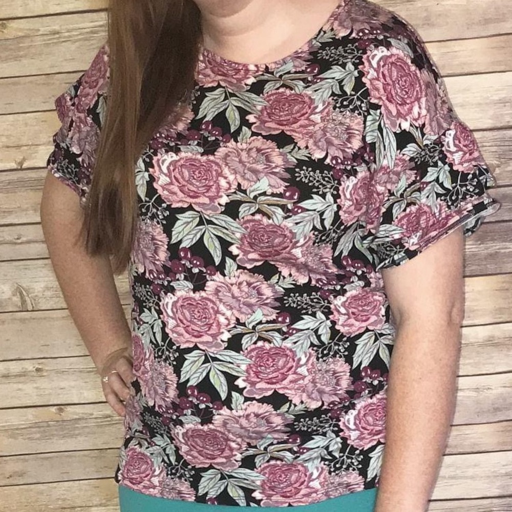 Floral frill sleeve top